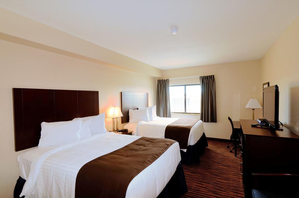 Cobblestone Inn & Suites - Denison | Oak Ridge Room photo