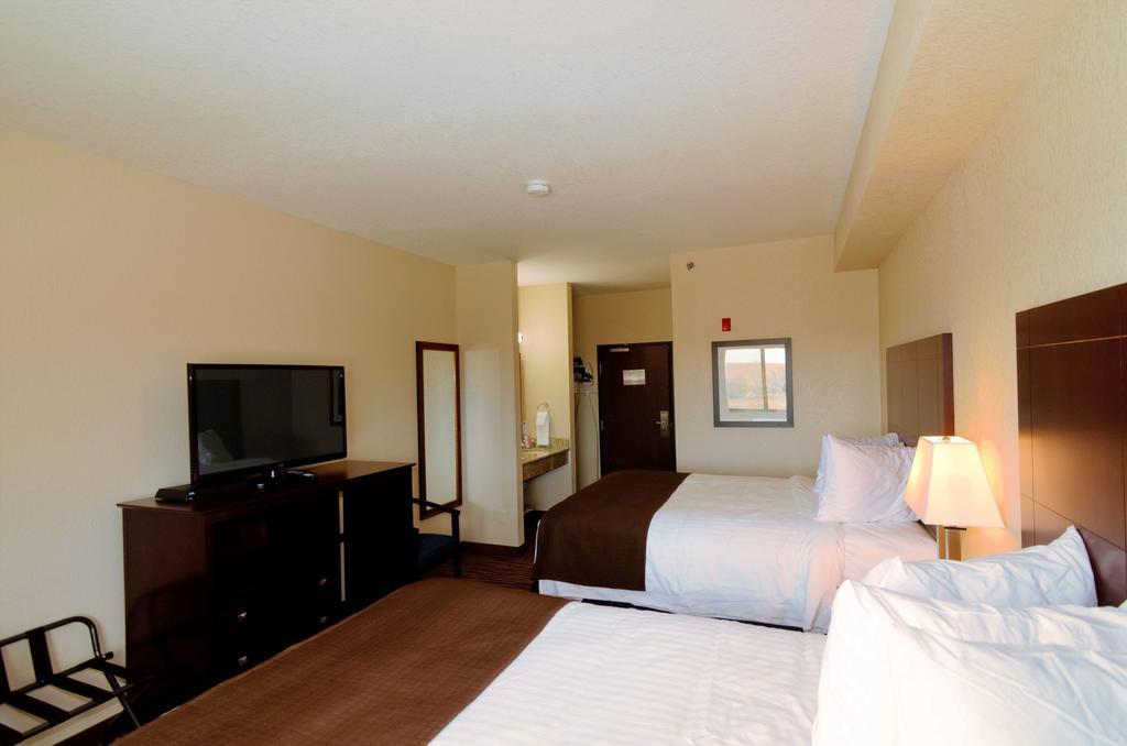 Cobblestone Inn & Suites - Denison | Oak Ridge Room photo