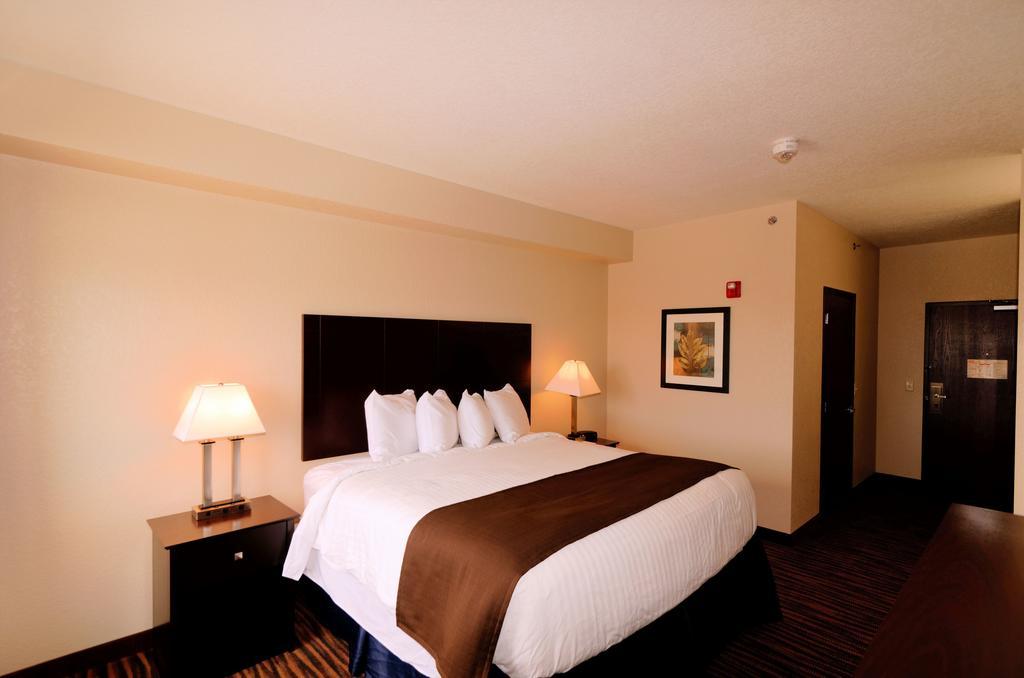 Cobblestone Inn & Suites - Denison | Oak Ridge Room photo