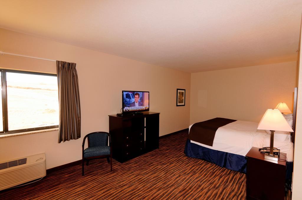Cobblestone Inn & Suites - Denison | Oak Ridge Room photo